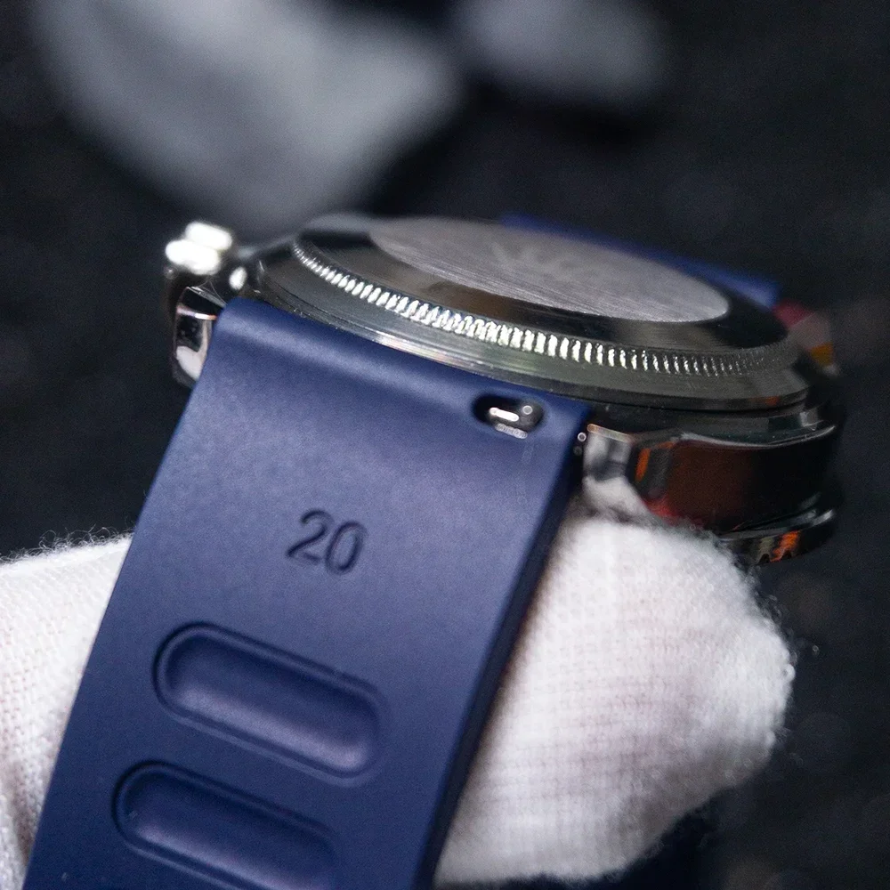 고품질 FKM 시계 스트랩 20mm 22mm 다공성 퀵 - Fkm Rubber Dive Watch Strap 20Mm 리뷰 및 가격